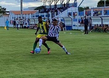 Fluminense-PI e Cordino ficam no empate sem gols pela Série D