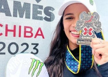 Rayssa Leal conquista mais um ouro no skate street do X-Games, no Japão