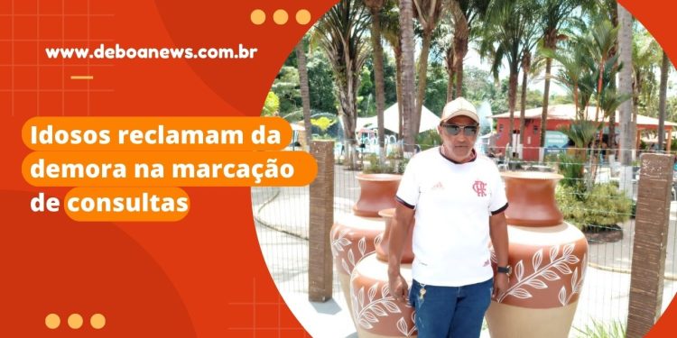 Idosos reclamam da demora na marcação de consultas.